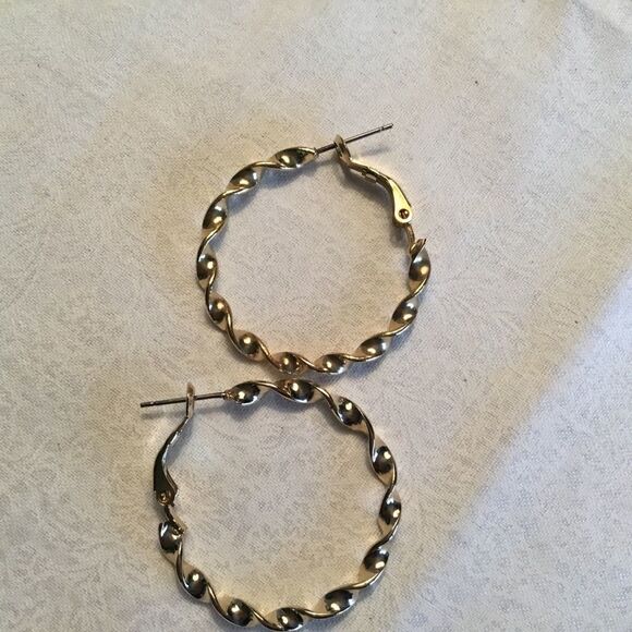 $8 ea or 3/$15 Goldtone Twisted Rope Hoops - Picture 3 of 7